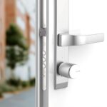 Inteligentny zamek Tedee Lock PRO - srebrny - obrazek 2