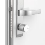 Inteligentny zamek Tedee Lock PRO - srebrny - obrazek 3